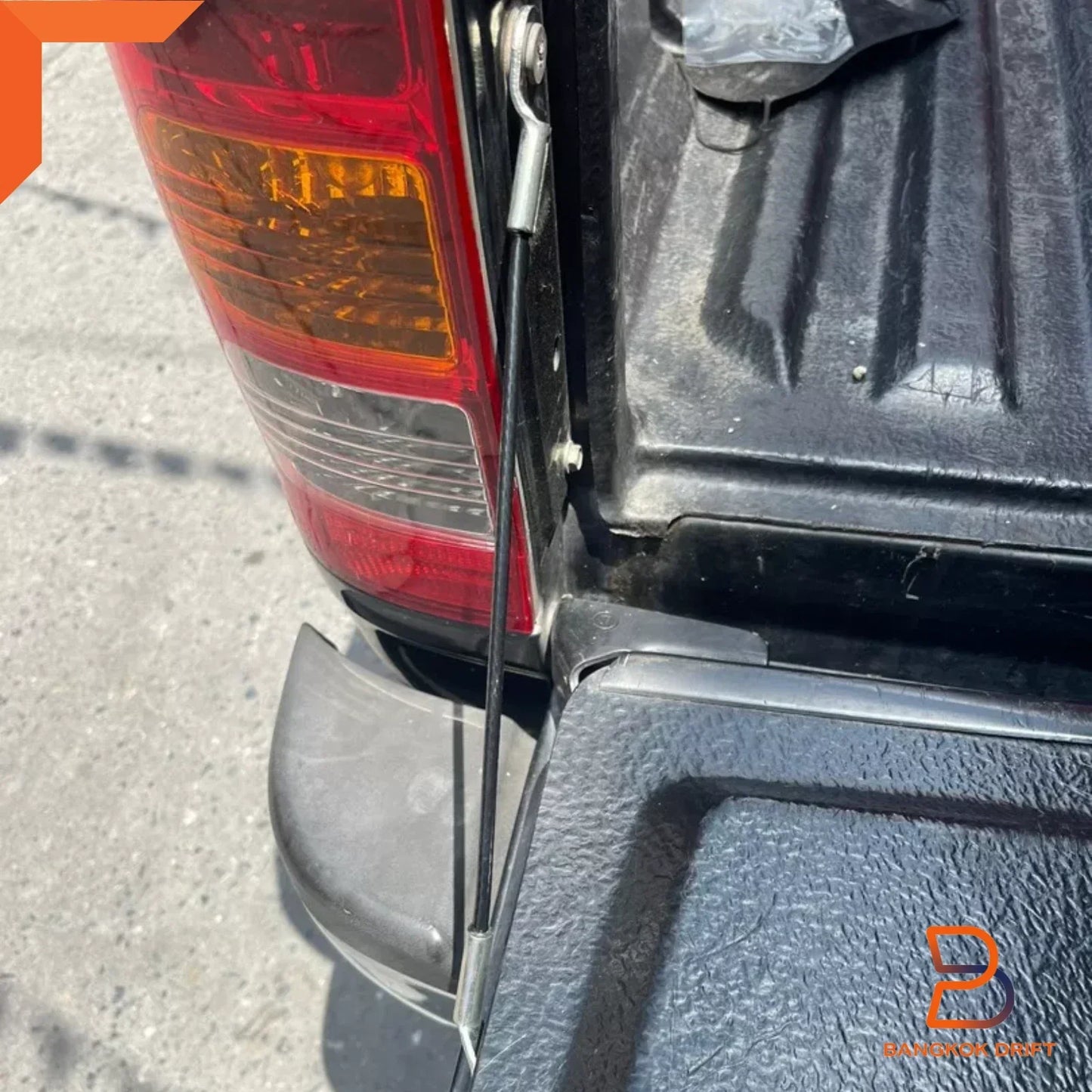 Tailgate Support Straps for Toyota Hilux Ute (2005-2014)