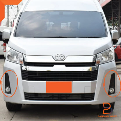 Fog Lamp Spot Light for Toyota Hiace Commuter 2020-2023 H300 Black Cover