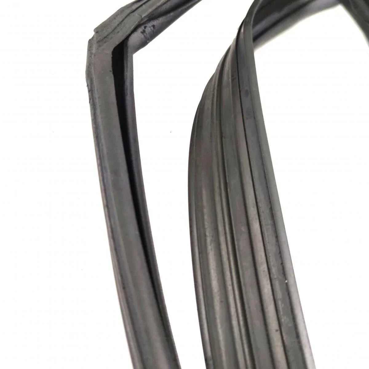 Glass Run Door Channel Front RH Fits Toyota Corona ST190 AT190 Sedan 1992-96 D08