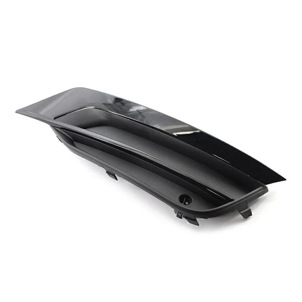 Right Side Front Bumper Fog Light Grille Trim for VOLVO S90 V90 (2016-2019)