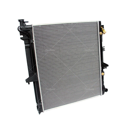 Radiator for Mitsubishi Triton ML MN Express L400 2.4 2.5 3.2 3.5 TD (2006-)