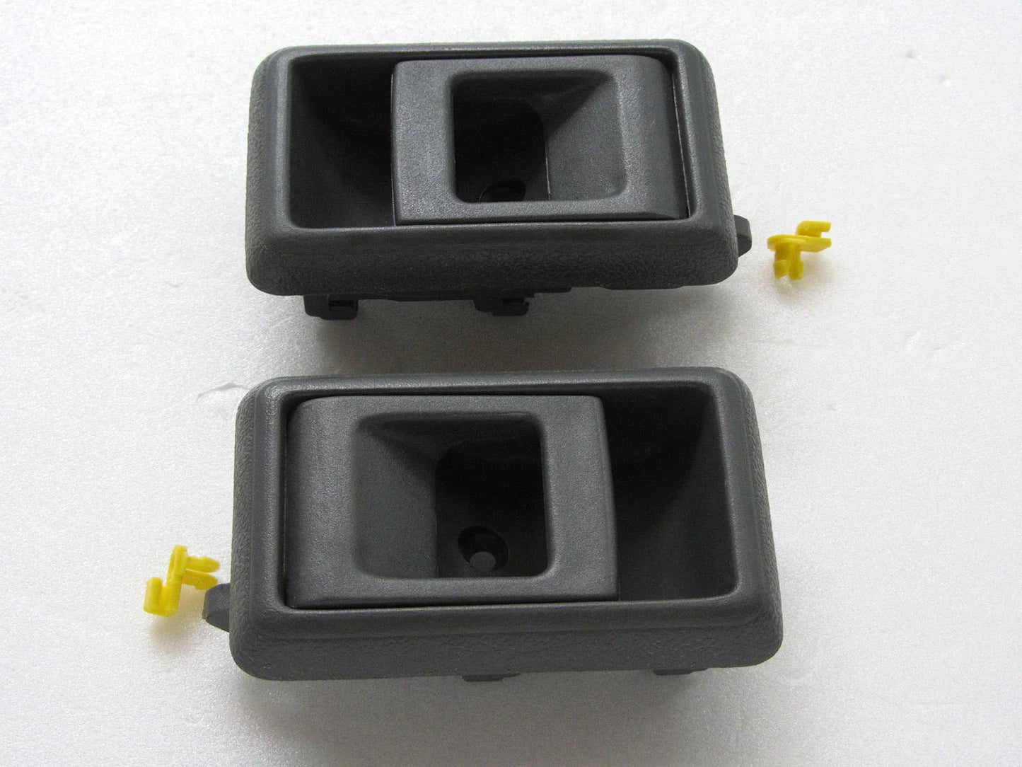 Inner Door Handles for 88-97 Toyota Hilux 5th Gen Mighty-X YN80 RN85 RN90 (88-97)