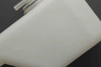 Radiator Overflow Coolant Bottle Tank for Mitsubishi L200 Triton MJ (86-96)