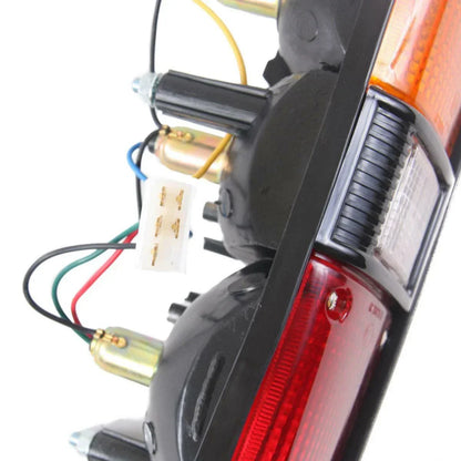 Pair Tail Lamp Rear Lamp Fits Toyota Hilux RN30 RN36 RN40 UTE Pickup 1979-83 DE