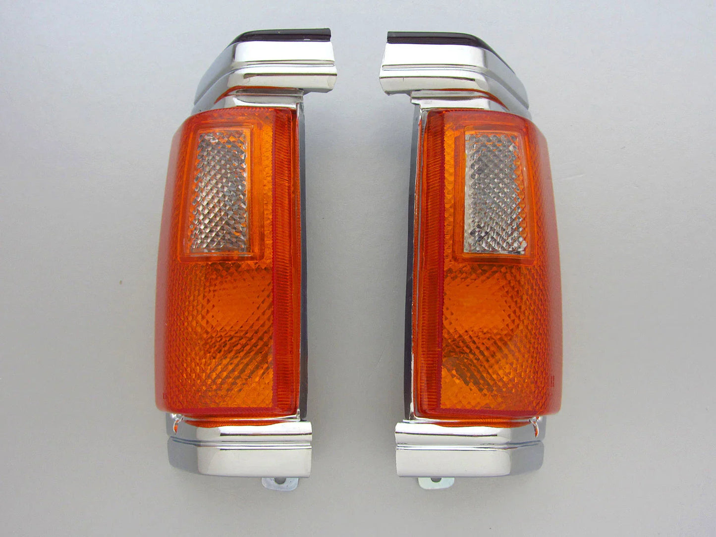 Chrome Corner Light Signal Indicators for Nissan Navara D21 (1990-1992)