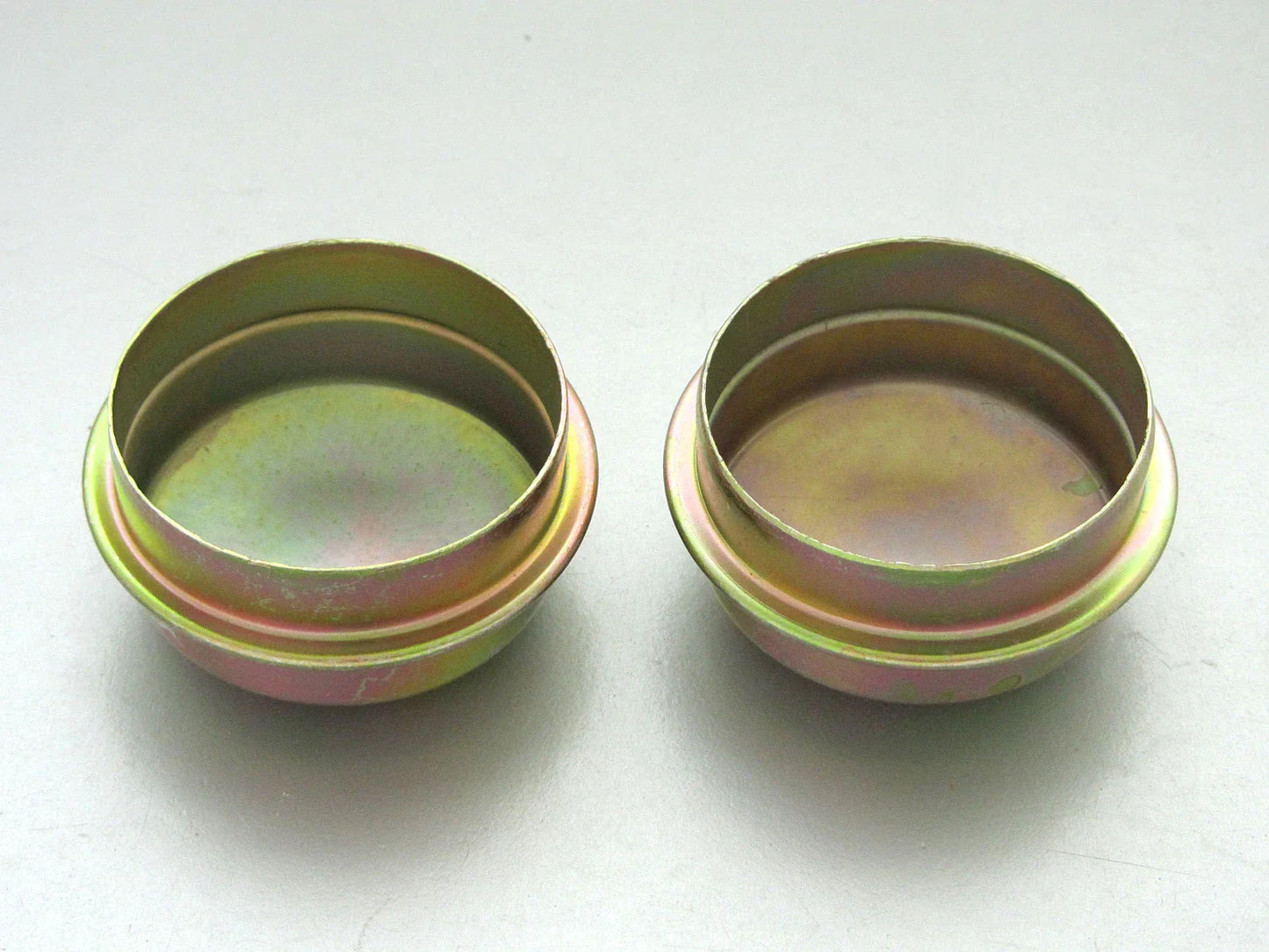 Toyota Hilux RN20 RN25 Centre Wheel Hub Axle Bearing Dust Grease Cap Set