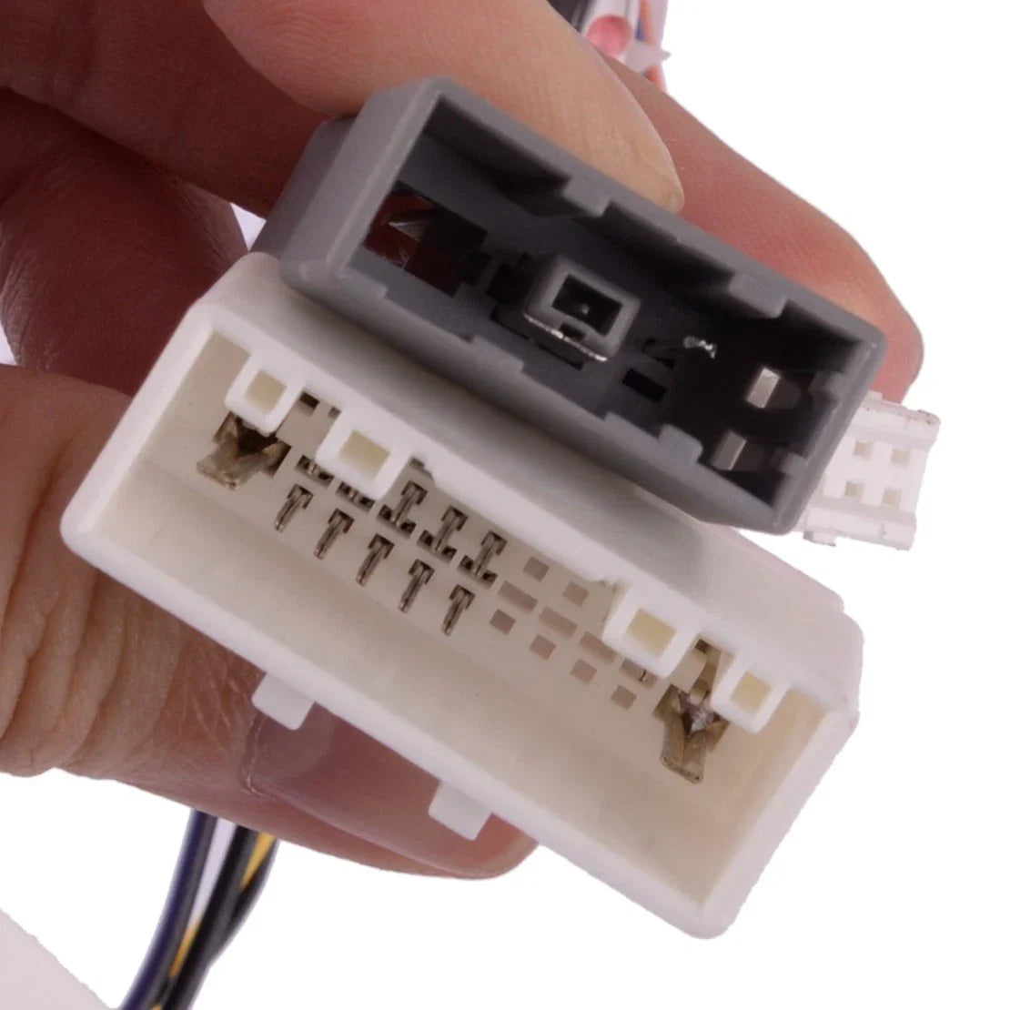 16 Pin ISO Car Stereo Wire Harness Adapter for Nissan