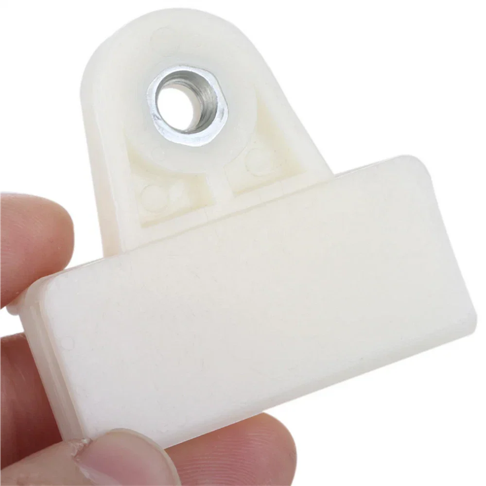4 x Door Window Glass Holder Clips for Nissan D21 Frontier (1987-1995)