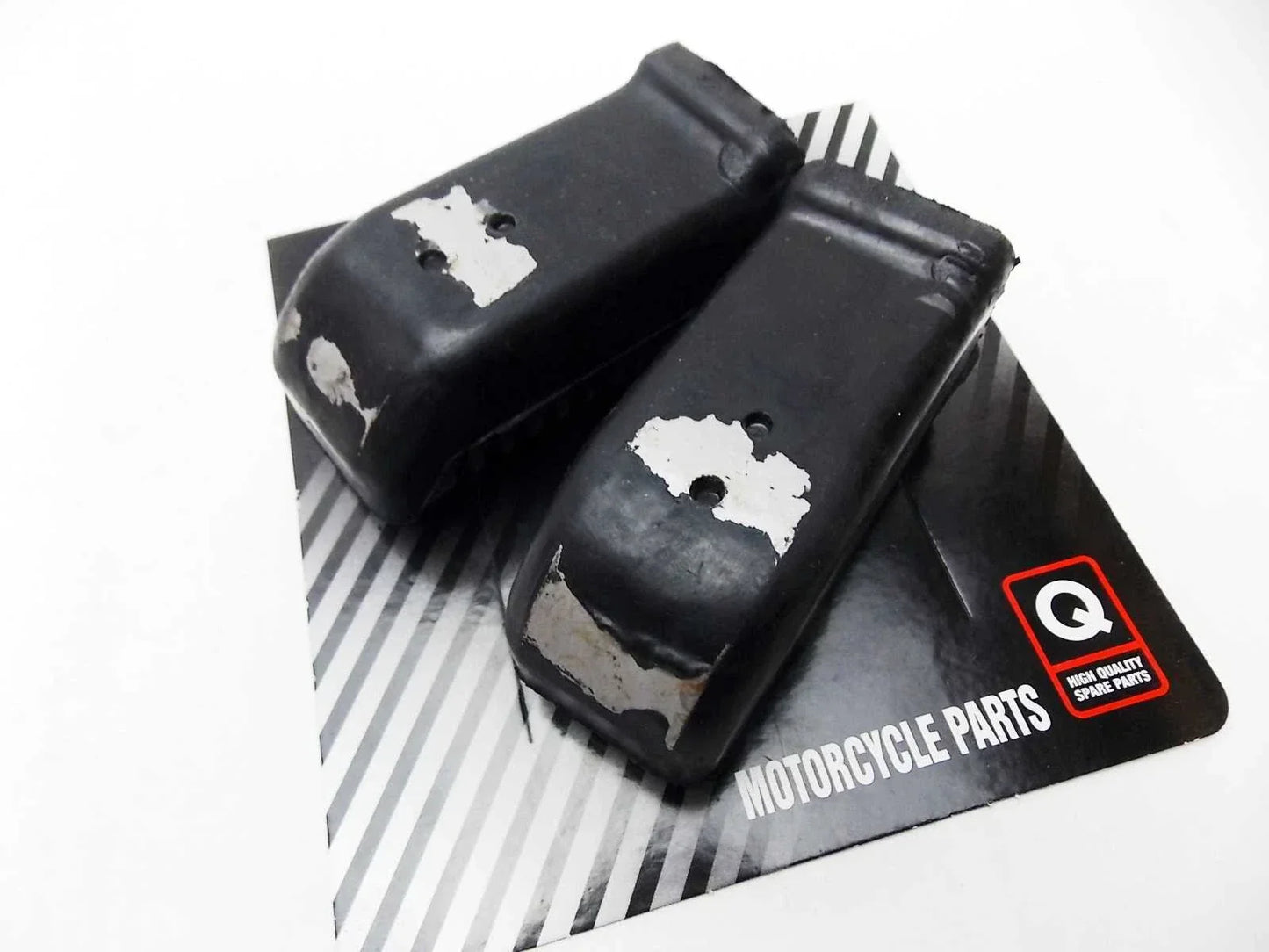 Yamaha RD125LC Foot Peg Rubber Set (1985-1989) - Left & Right Pair