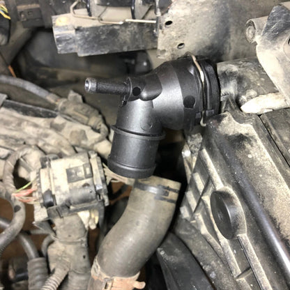 Coolant Hose Radiator Flange Connector Replacement for VW Golf MK5 (2004–2009)