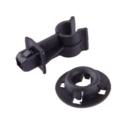 2 x Mounting Clips for Nissan Dualis J10, Navara D40 (2007-2015)