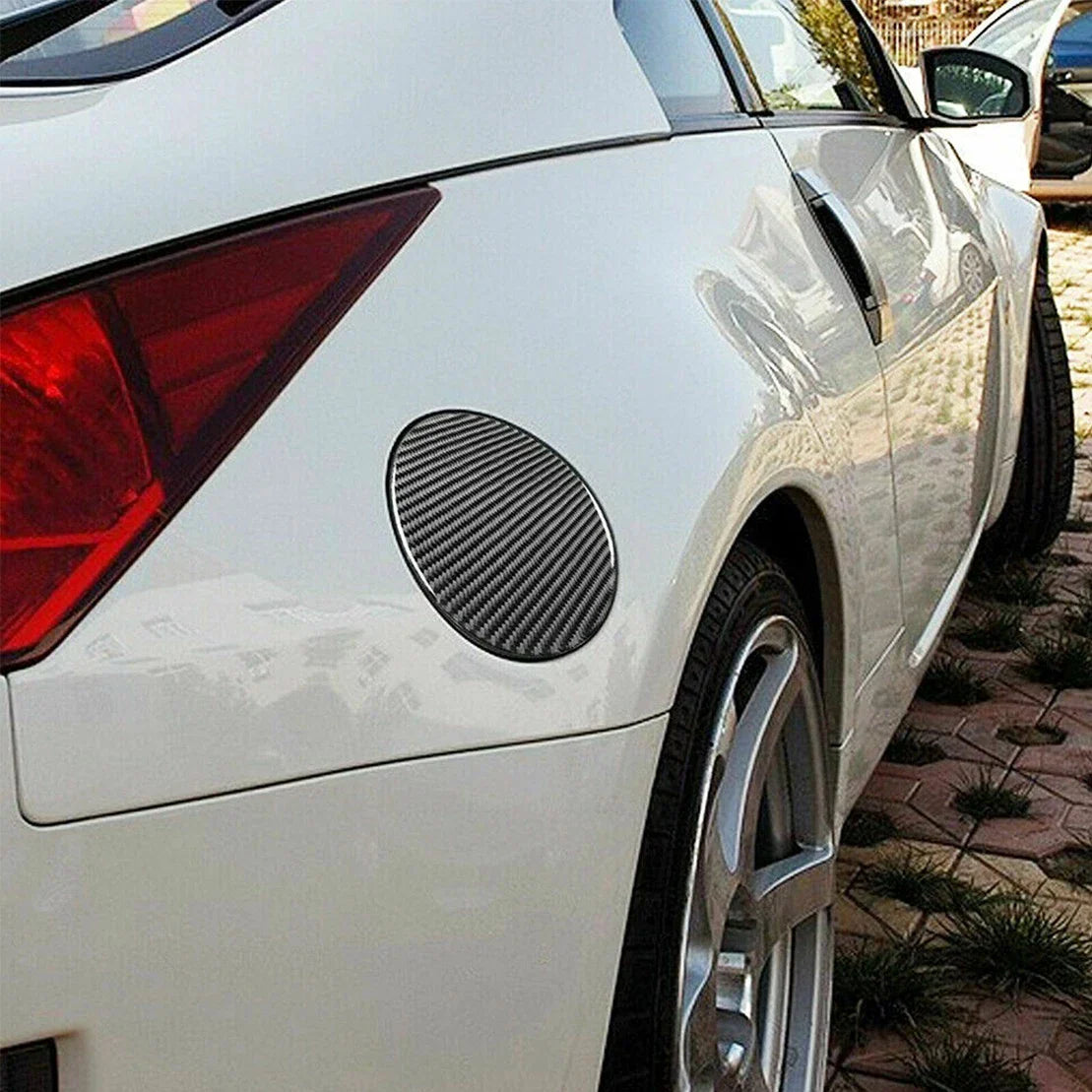 Carbon Fiber Fuel Door Gas Cap Cover for Nissan 350Z (2003-2008)