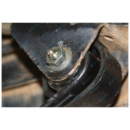 Greasable Leaf Spring Pin Pivot Bolt for Hilux KZN165 1999-2005 4x4 Diesel