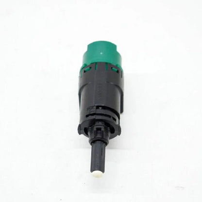 Brake Light Switch for Nissan Renault Trafic, Clio, Vauxhall Vivaro (2001-2023)
