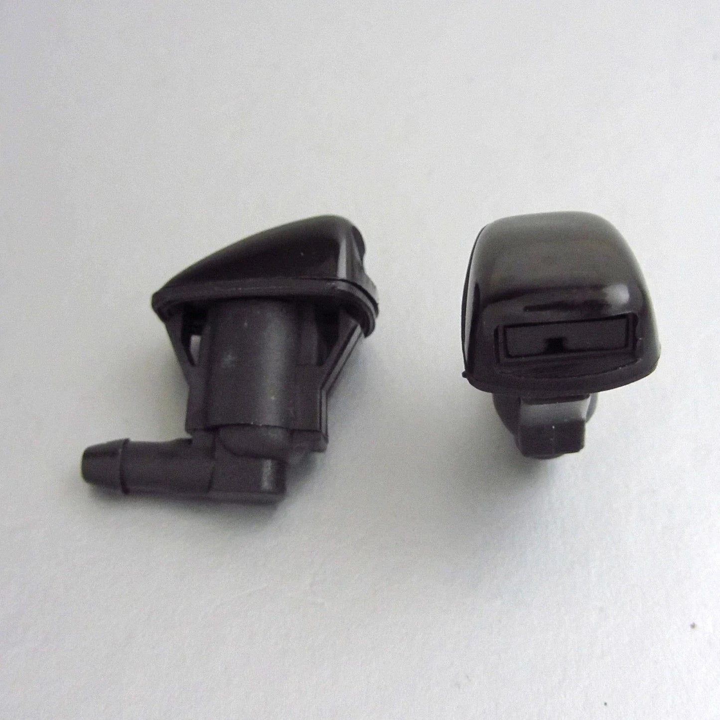 2 x Windshield Washer Nozzle Jets for Toyota Hilux Vigo SR5 (2005-2012)