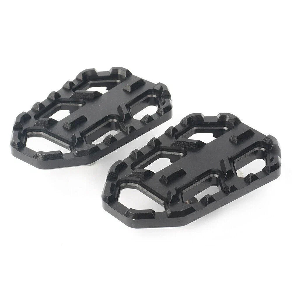 CNC Wide Foot Pegs for Kawasaki VERSYS-X300, VERSYS 650, VERSYS 1000 (2017-2023)