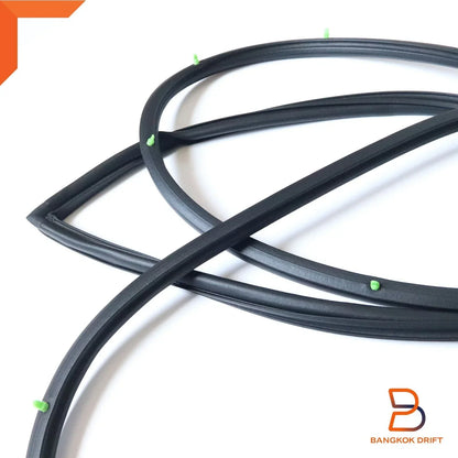 Front Weatherstrip Door Glass Seal for Nissan 720 Datsun (79-86)