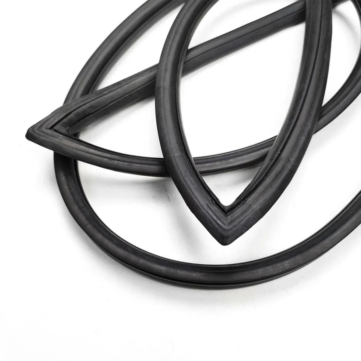 Front Windshield Rubber Strip Seal Fits Datsun Sunny KB110 2D Coupe 1970-73 D06