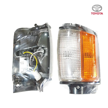 Corner Light Indicator Lamp for Toyota Hilux LN65 LN50 LN56 Ute (1983-1988)