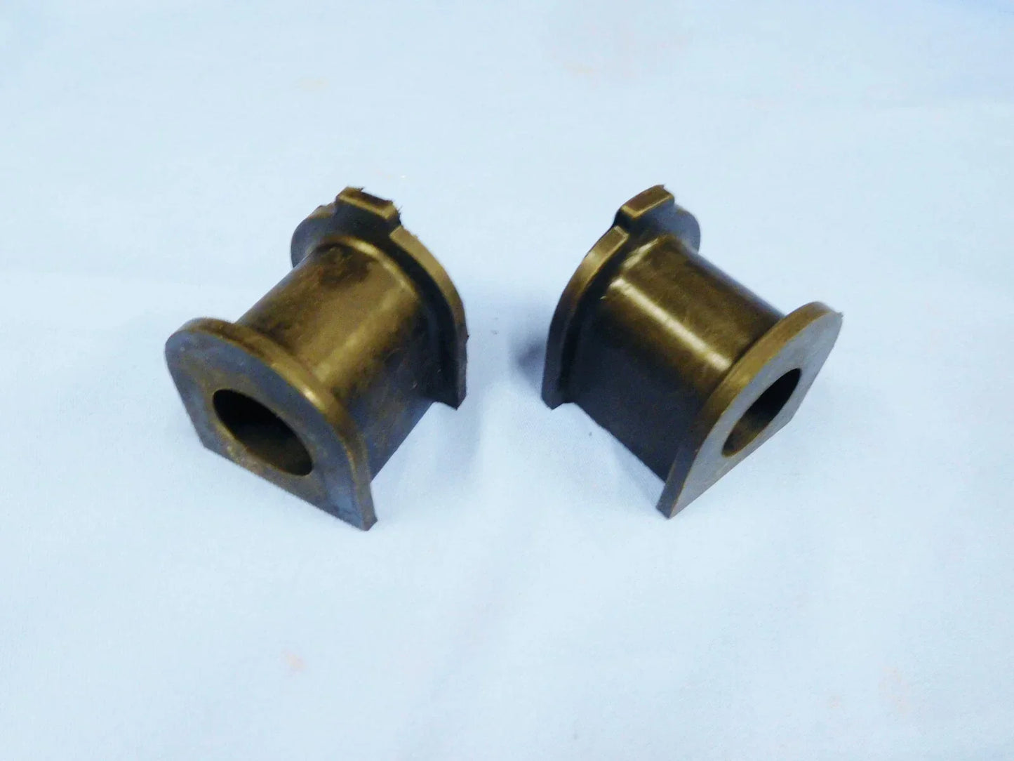 2 x Front Stabilizer Bushes for Land Cruiser UZJ100 (2000-2007)