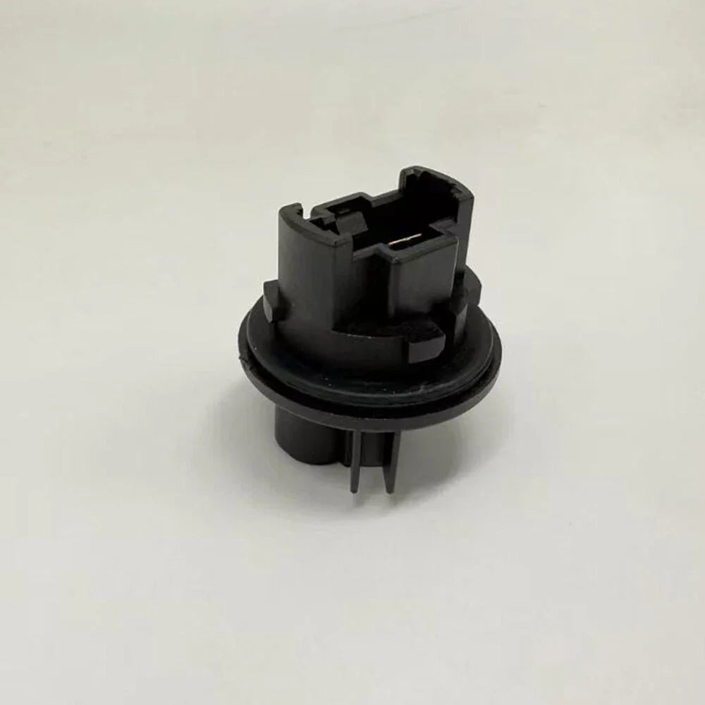 Bulb Socket for Nissan Frontier, Maxima, Quest (2002-2009)