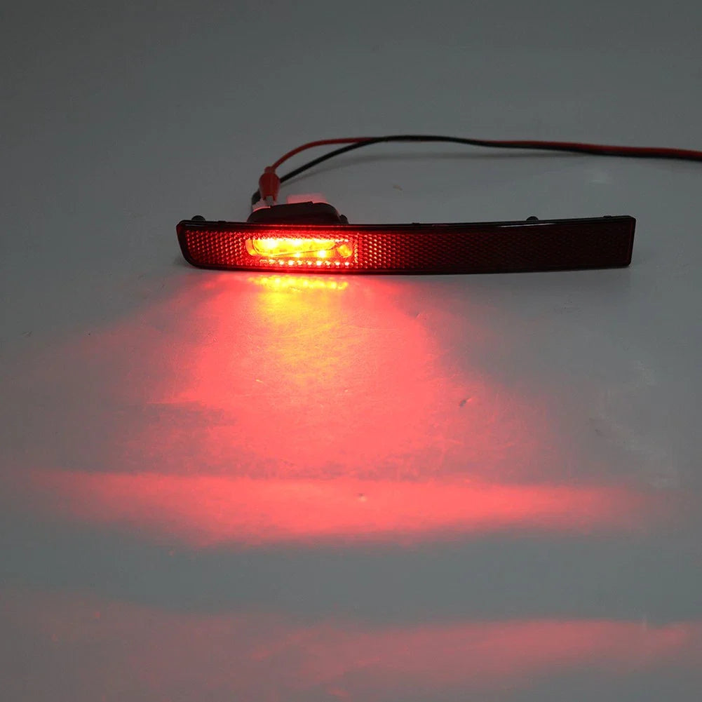 Rear Right Bumper Reflector Brake Lamp for Land Rover Defender 90 110 (2020-23)