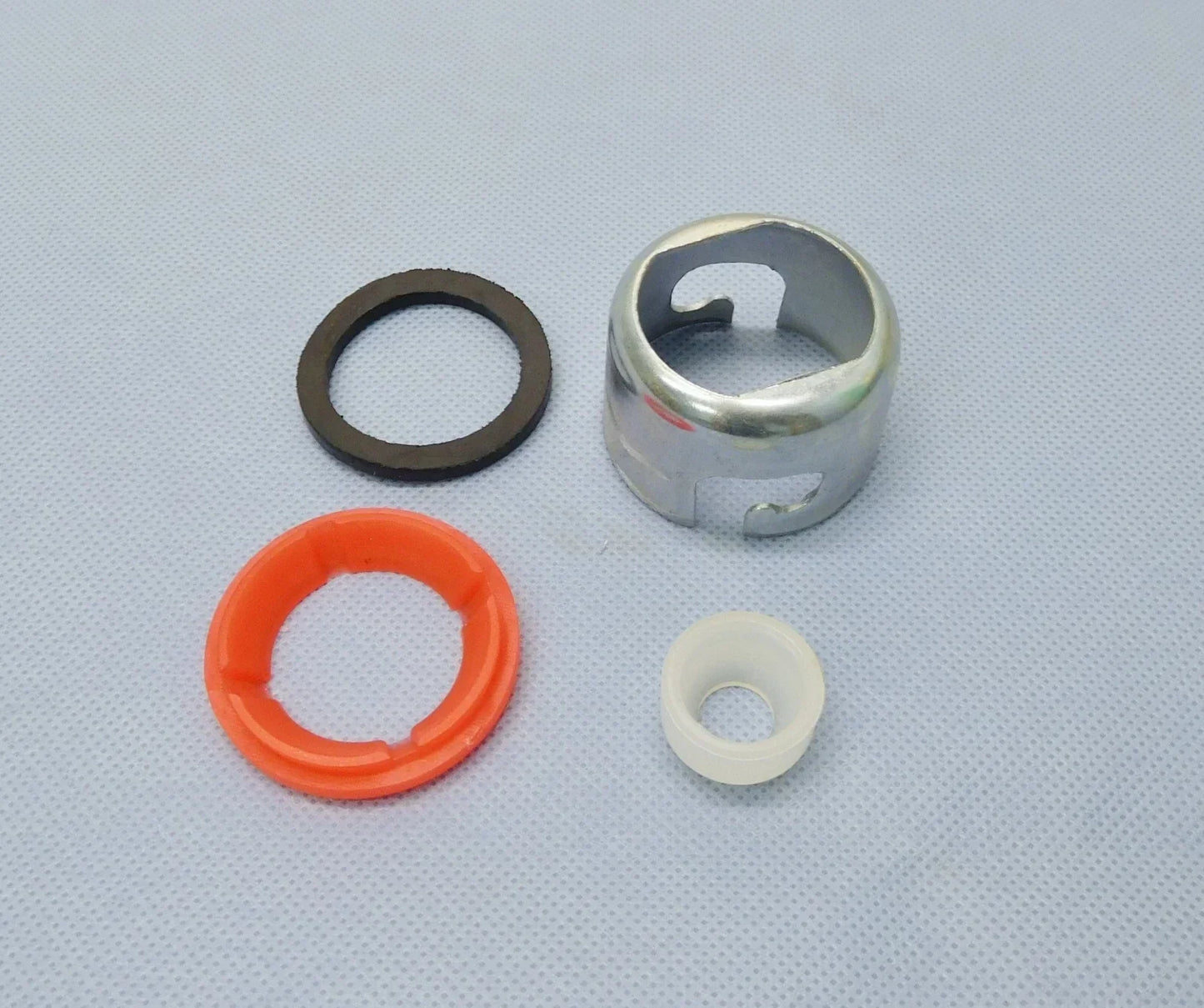 4 x Gear Stick Lever Seat Bush for Hilux RN105 RN106 RN110 (1988-1997)