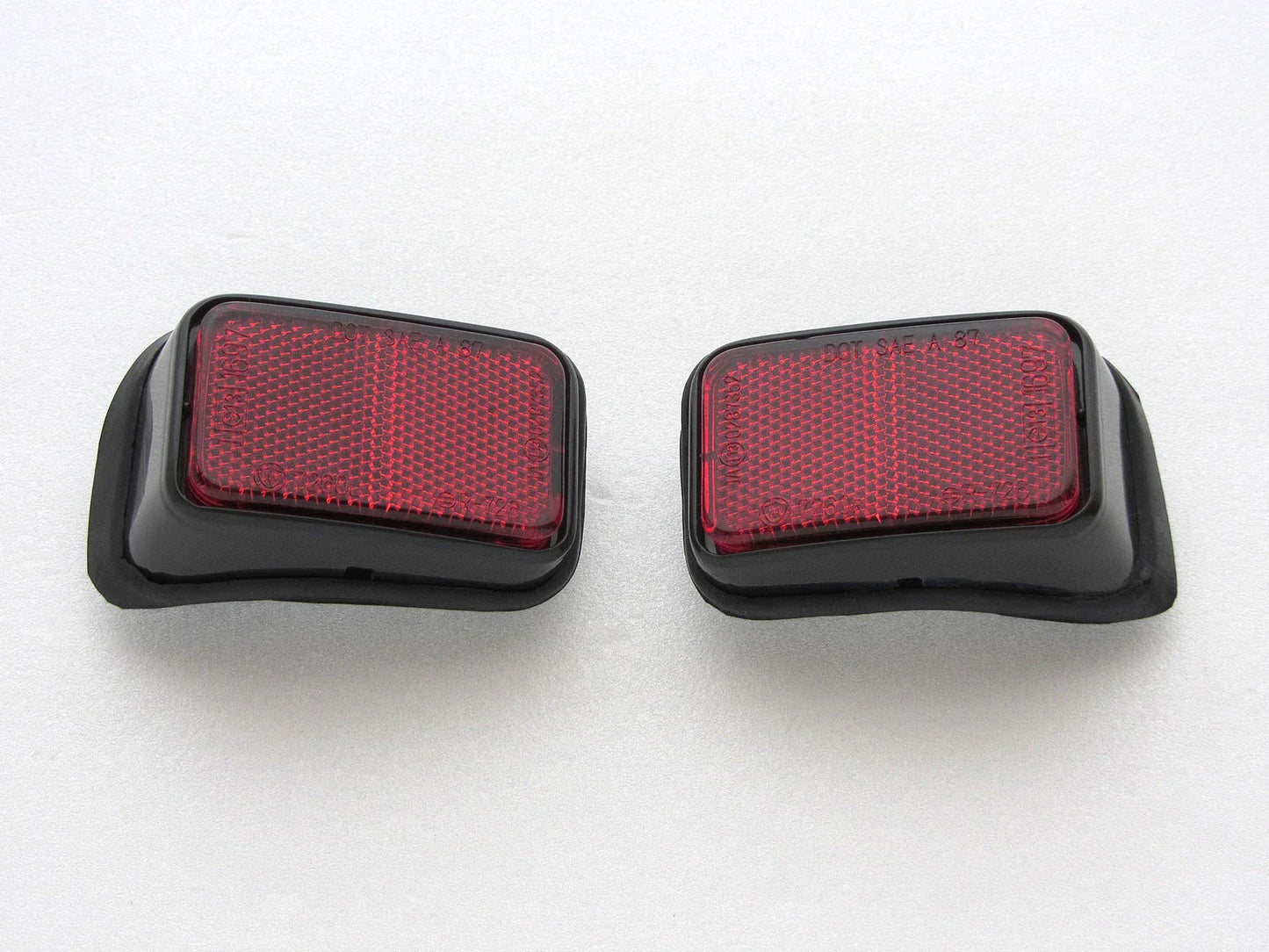 Rear Reflectors for 1997-2005 Toyota Hilux 4WD 4x4 4Runner SR5 (2 x New)